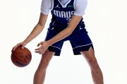 格里芬：弗拉格是近年来进入NBA的最全面球员 他能传球投篮和防守